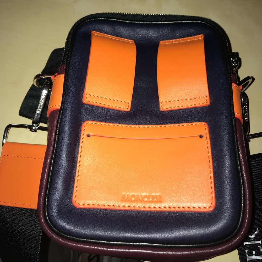 Shoulder bag